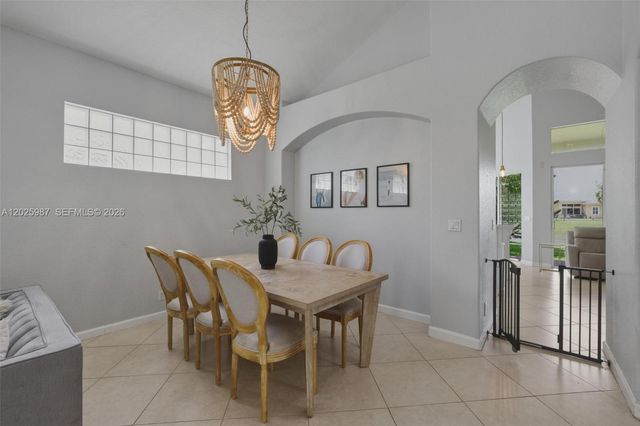 12210 NW 77th Mnr, Parkland, FL 33076