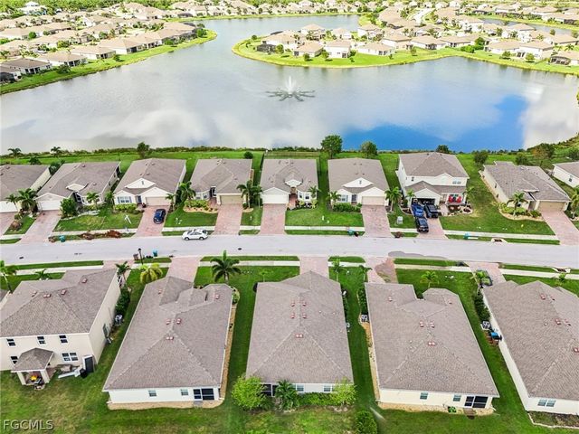 3421 Cancun CT, Cape Coral, FL 33909