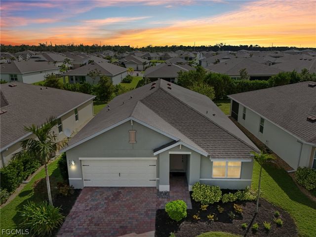 3421 Cancun CT, Cape Coral, FL 33909