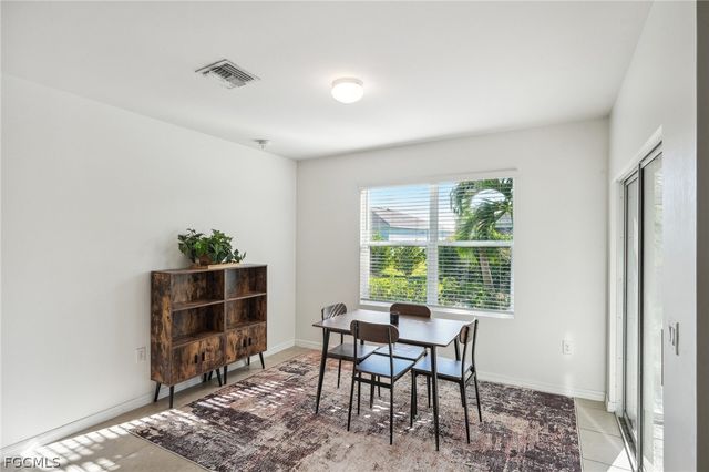 3421 Cancun CT, Cape Coral, FL 33909