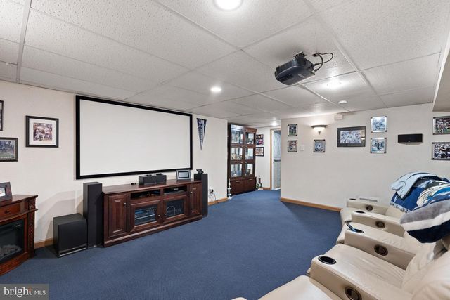 414 S BARRINGTON CT, Newark, DE 19702