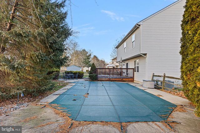 414 S BARRINGTON CT, Newark, DE 19702