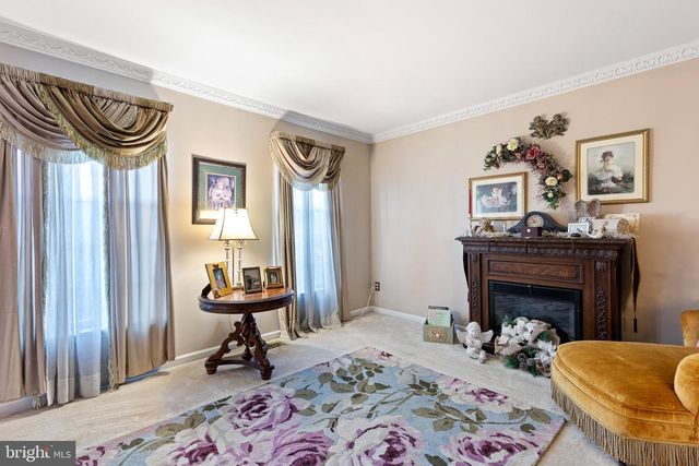 414 S BARRINGTON CT, Newark, DE 19702