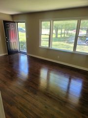 704 S Dickerson Rd, Goodlettsville, TN 37072