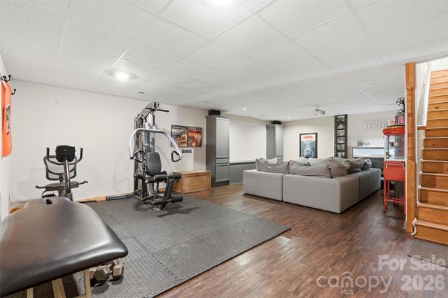 2614 Forest Lawn Drive, Matthews, NC 28104