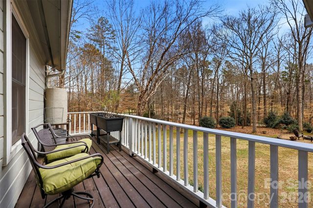 2614 Forest Lawn Drive, Matthews, NC 28104