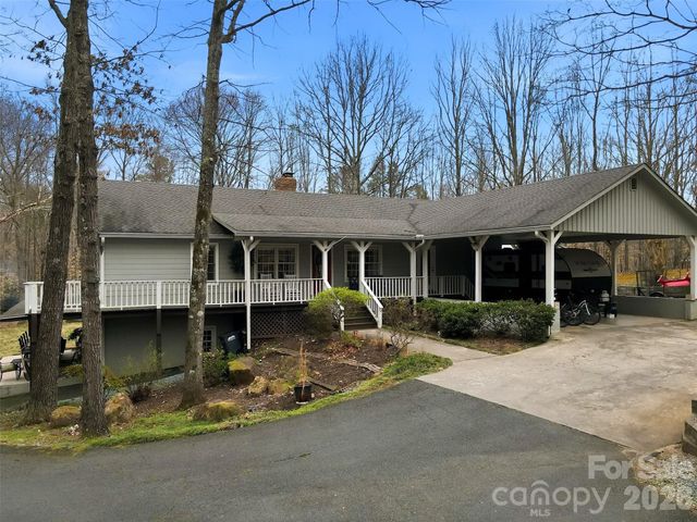 2614 Forest Lawn Drive, Matthews, NC 28104