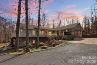 2614 Forest Lawn Drive, Matthews, NC 28104