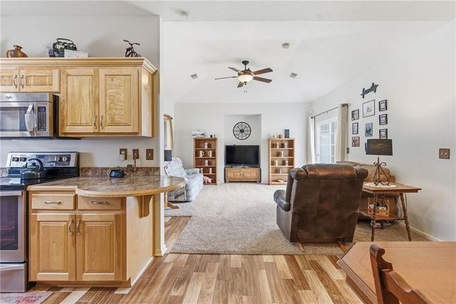 2121 N 114 Terrace, Kansas City, KS 66109