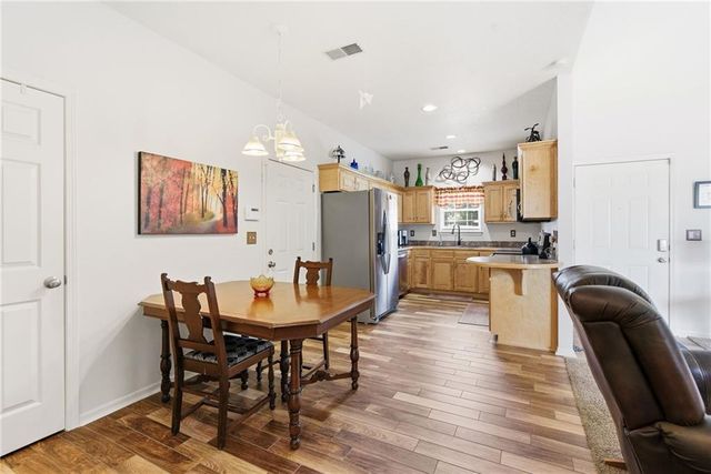 2121 N 114 Terrace, Kansas City, KS 66109