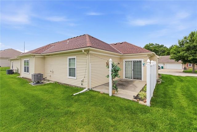 2121 N 114 Terrace, Kansas City, KS 66109