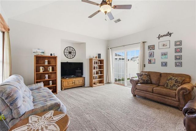 2121 N 114 Terrace, Kansas City, KS 66109