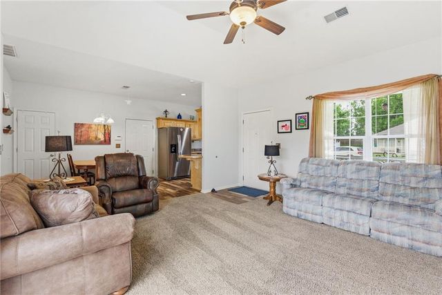 2121 N 114 Terrace, Kansas City, KS 66109