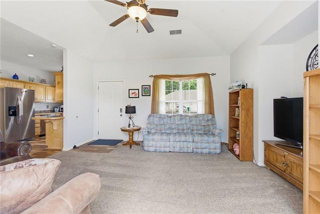 2121 N 114 Terrace, Kansas City, KS 66109