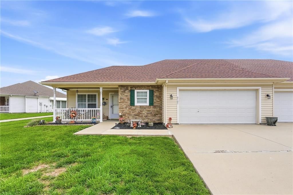 2121 N 114 Terrace, Kansas City, KS 66109