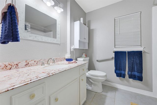 772 Marlin Street, Hitchcock, TX 77563