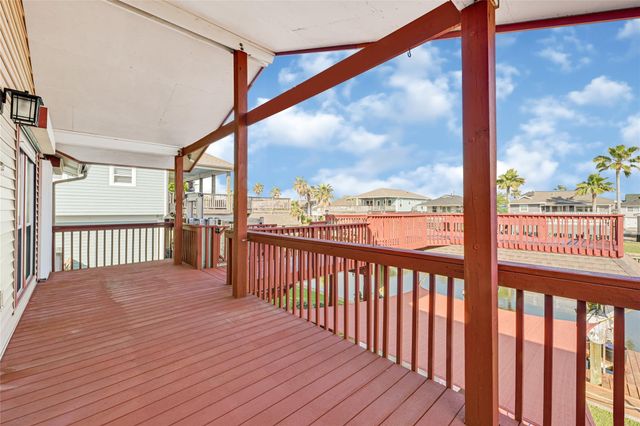 772 Marlin Street, Hitchcock, TX 77563