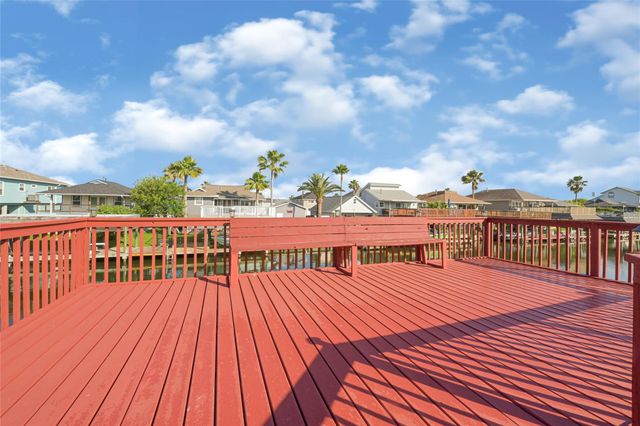 772 Marlin Street, Hitchcock, TX 77563