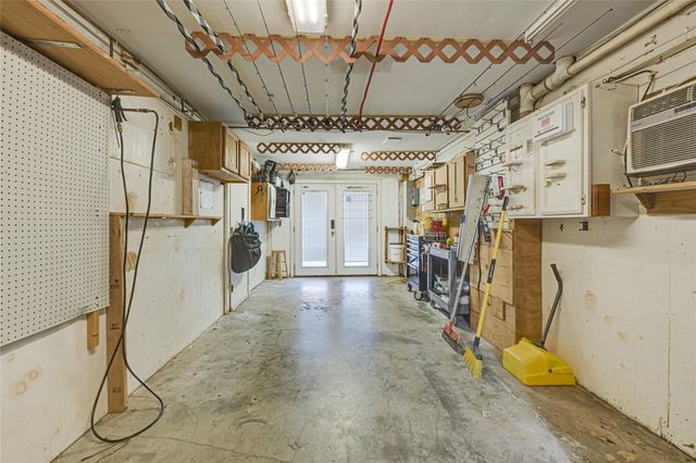 772 Marlin Street, Hitchcock, TX 77563