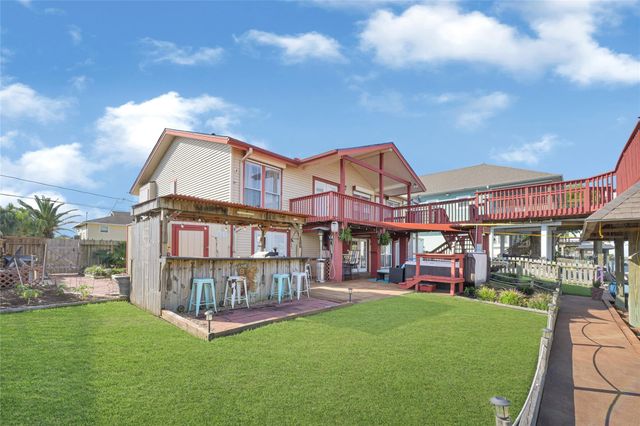 772 Marlin Street, Hitchcock, TX 77563
