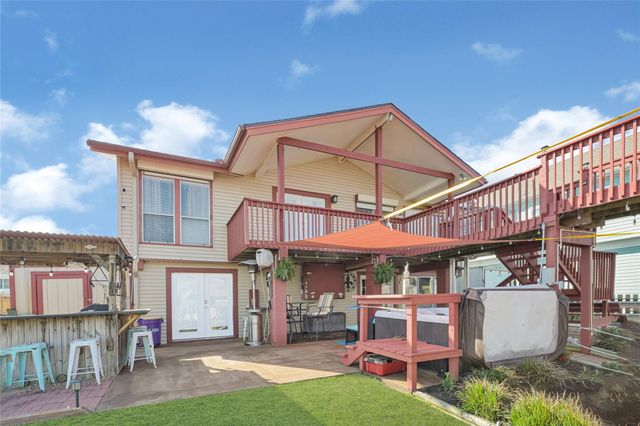 772 Marlin Street, Hitchcock, TX 77563