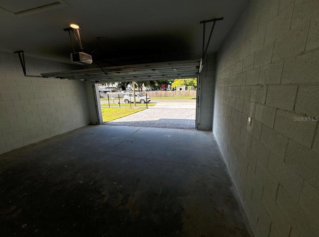 Image 10 of property listing at 1226 36TH STREET, Orlando, FL 32805