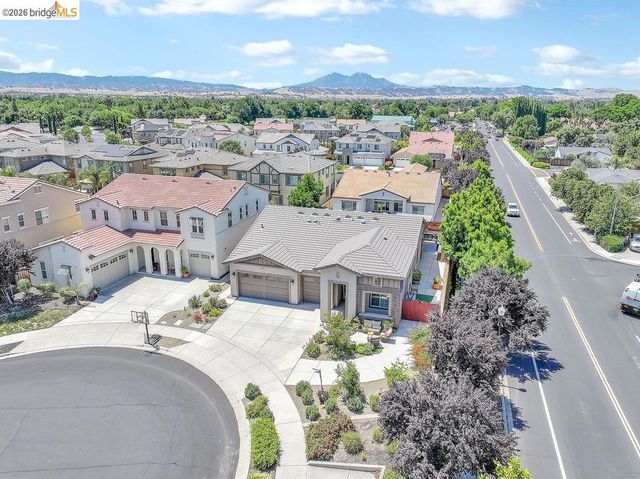183 Avery Ct, Brentwood, CA 94513