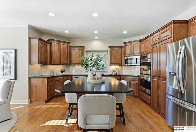 19273 Williams Street, Omaha, NE 68130