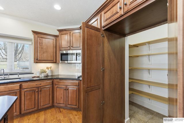 19273 Williams Street, Omaha, NE 68130