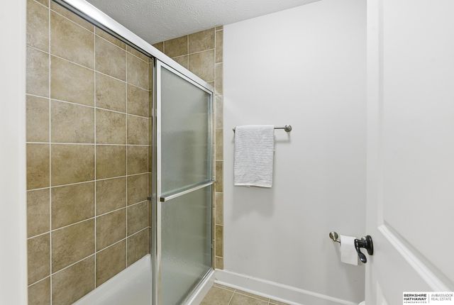 19273 Williams Street, Omaha, NE 68130