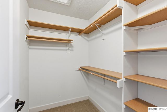 19273 Williams Street, Omaha, NE 68130