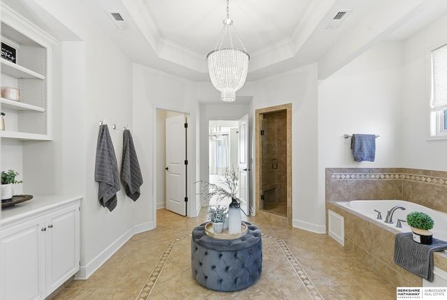 19273 Williams Street, Omaha, NE 68130