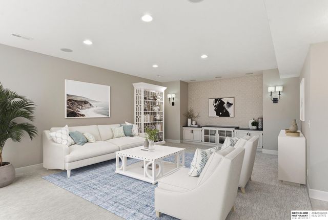 19273 Williams Street, Omaha, NE 68130