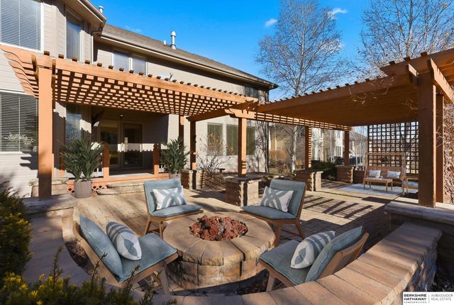 19273 Williams Street, Omaha, NE 68130