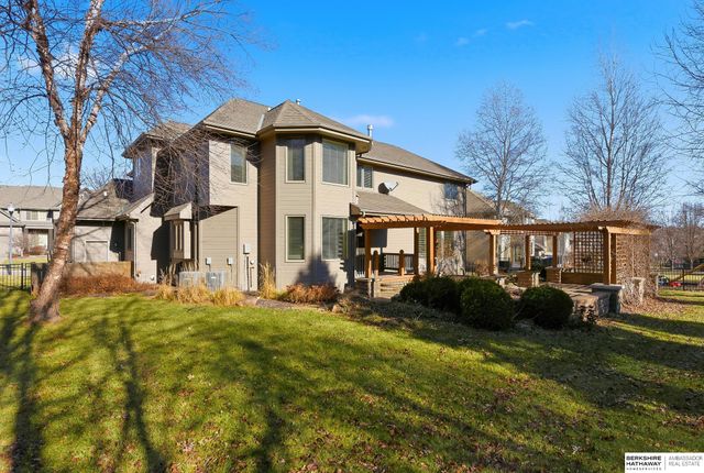 19273 Williams Street, Omaha, NE 68130