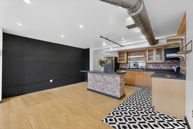 300 Tijeras Avenue NE APT 105, Albuquerque, NM 87102