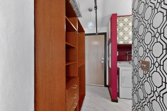 300 Tijeras Avenue NE APT 105, Albuquerque, NM 87102