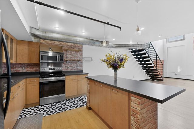 300 Tijeras Avenue NE APT 105, Albuquerque, NM 87102