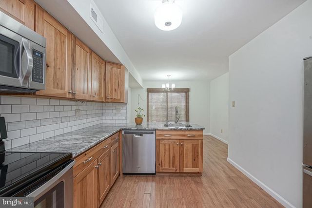 37 ARROWWOOD CT, Woodbury, NJ 08096