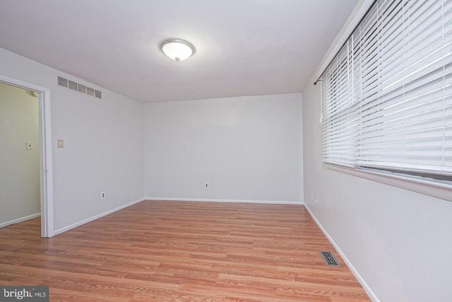 37 ARROWWOOD CT, Woodbury, NJ 08096