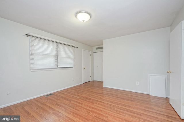 37 ARROWWOOD CT, Woodbury, NJ 08096