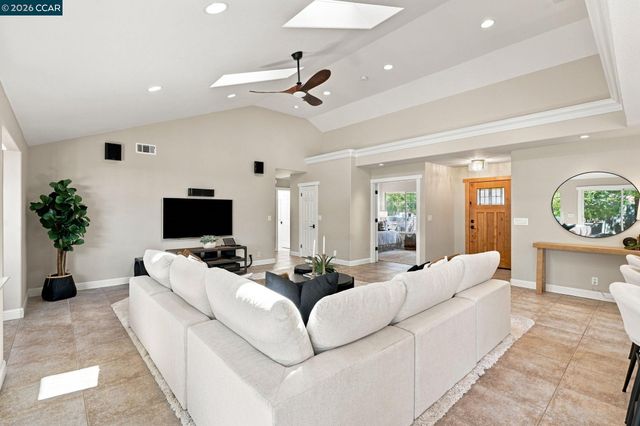 73 Randolph Pl, San Ramon, CA 94583