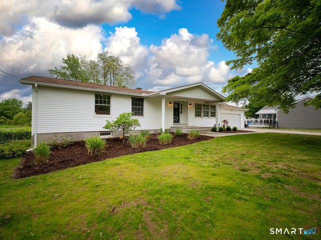 6 Warren Road, Woodbridge, CT 06525