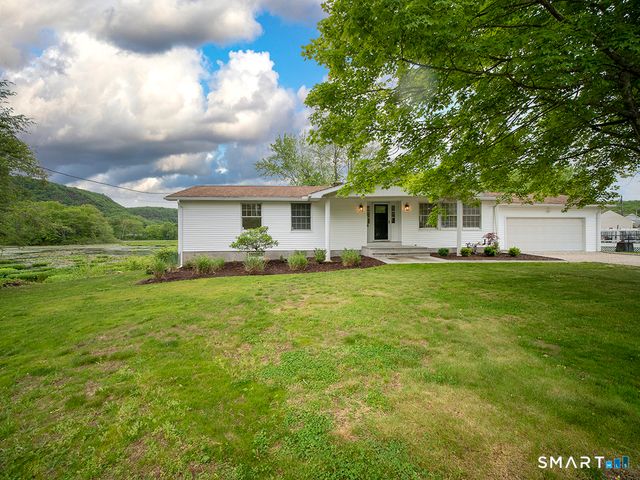 6 Warren Road, Woodbridge, CT 06525