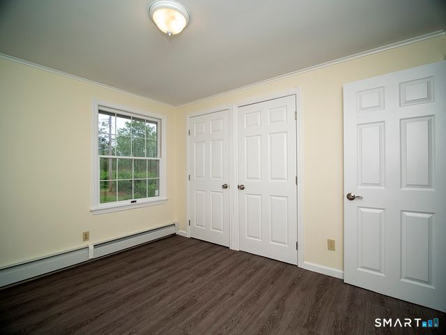 6 Warren Road, Woodbridge, CT 06525