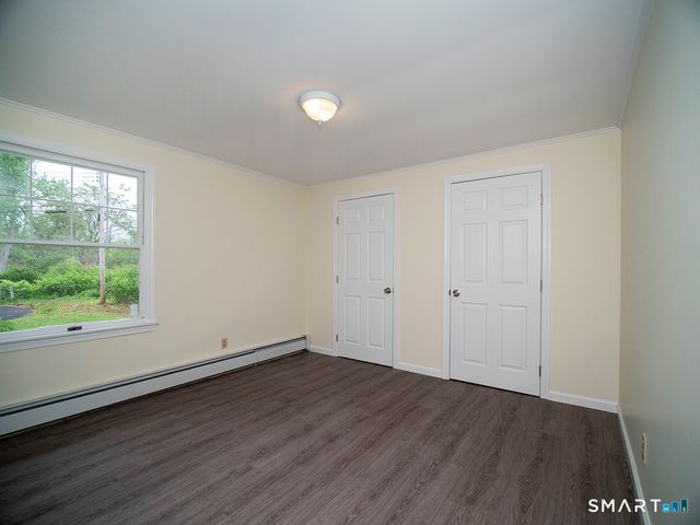 6 Warren Road, Woodbridge, CT 06525