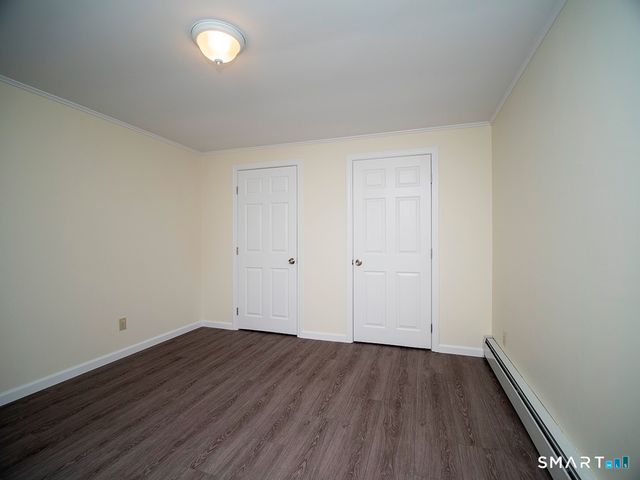 6 Warren Road, Woodbridge, CT 06525