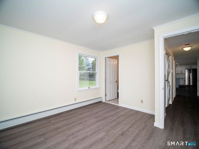 6 Warren Road, Woodbridge, CT 06525