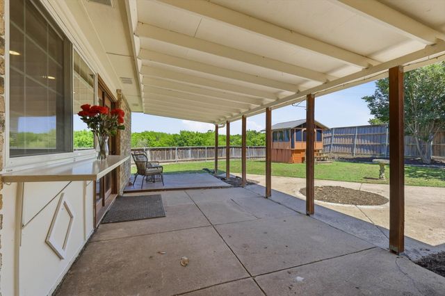 5025 Wheeler Circle, The Colony, TX 75056