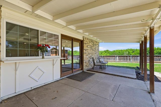 5025 Wheeler Circle, The Colony, TX 75056
